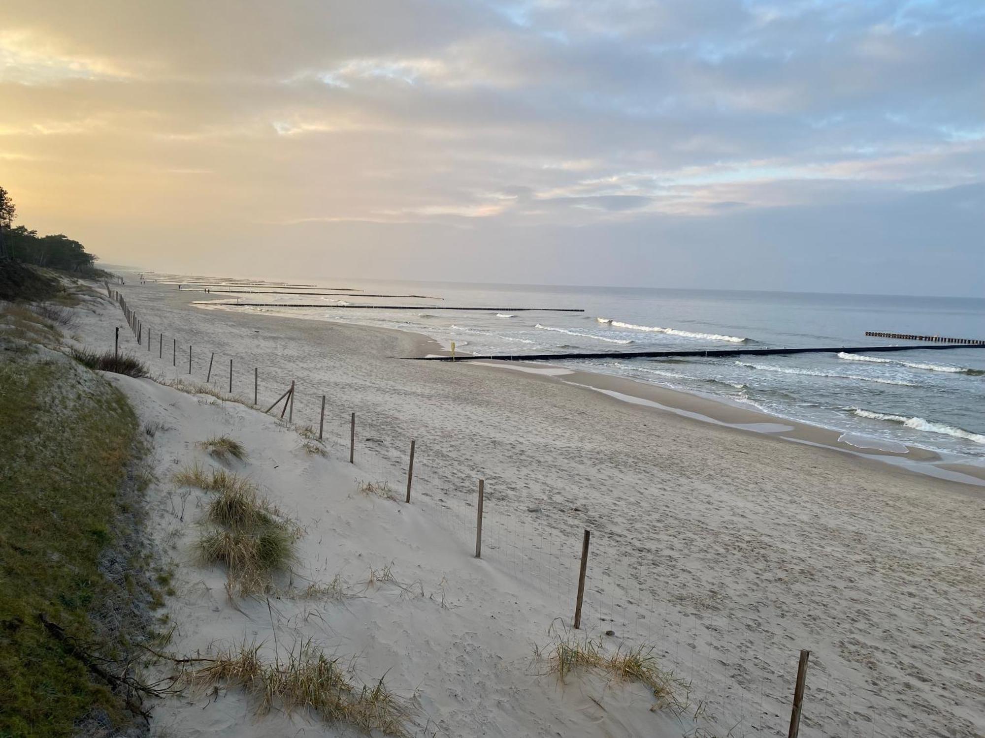 Faro Apartamenty Kasprowicza 20 Basen W Cenie Schwimmbad Im Preis Kołobrzeg Exteriör bild